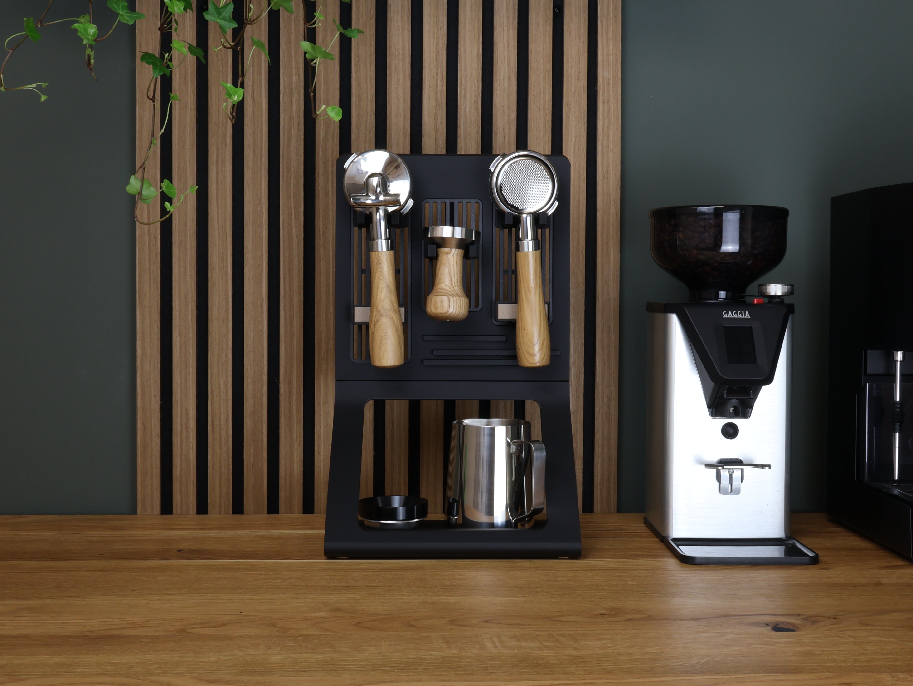 Barista Organizer Board "Siena-Black Oak"